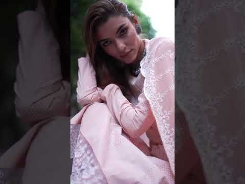 MUMTAZ ARTS SOOTI DHAGA SUMMER SHOWERS