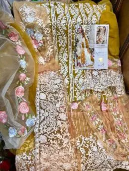 Saniya Crimson 1006 with Open Image